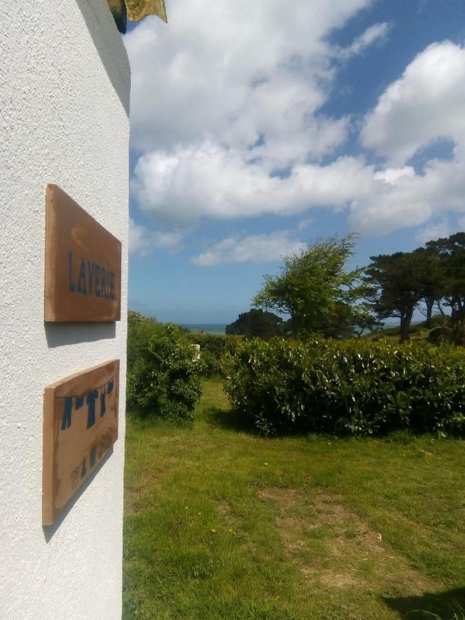 Hotel Air de camping car, caravane, tente emplacement nu avec électricité petit camping Plestin-les-Grèves Exterior foto